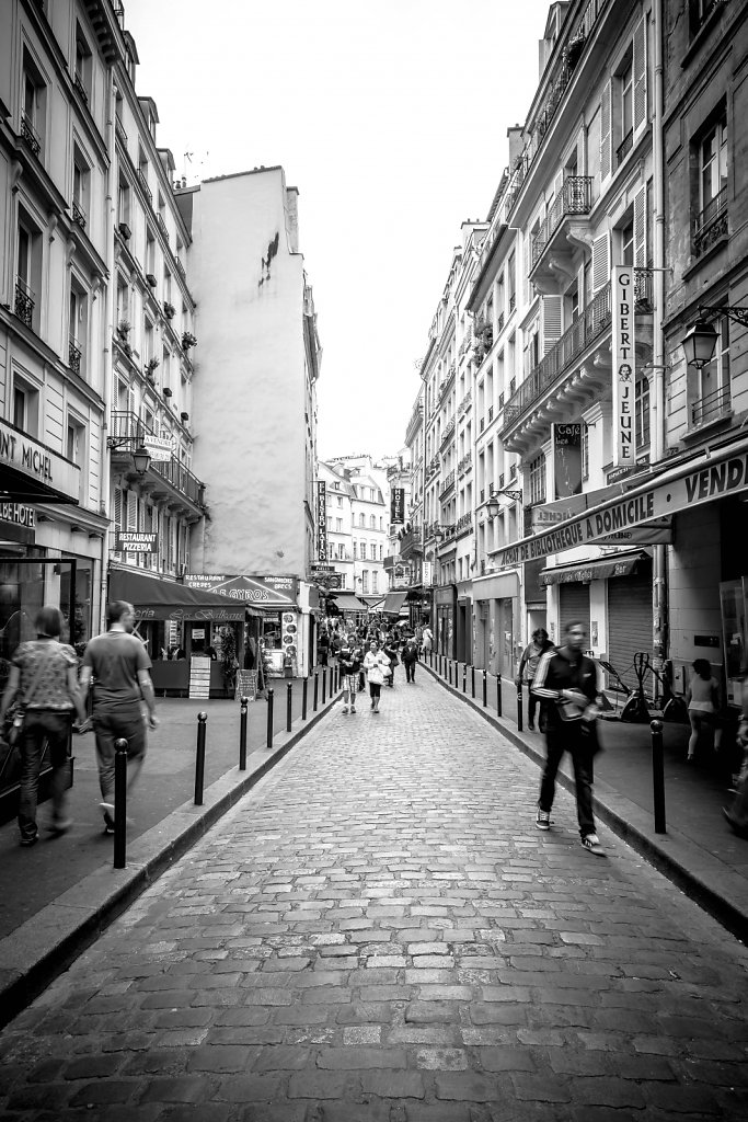 Les ruelles de #Paris // 2015 // © F.Lombardo 